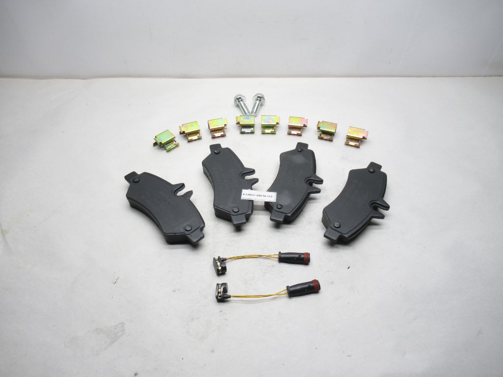 2010-2018 Mercedes-Benz Sprinter 2500 Brake Pad Set 0044206920 AutoTechteile