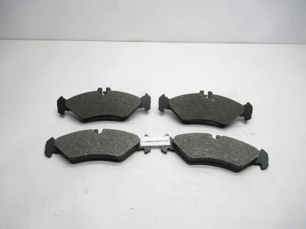 2003-2006 Dodge Sprinter Disc Brake Pad Set 0024206920 AutoTechteile