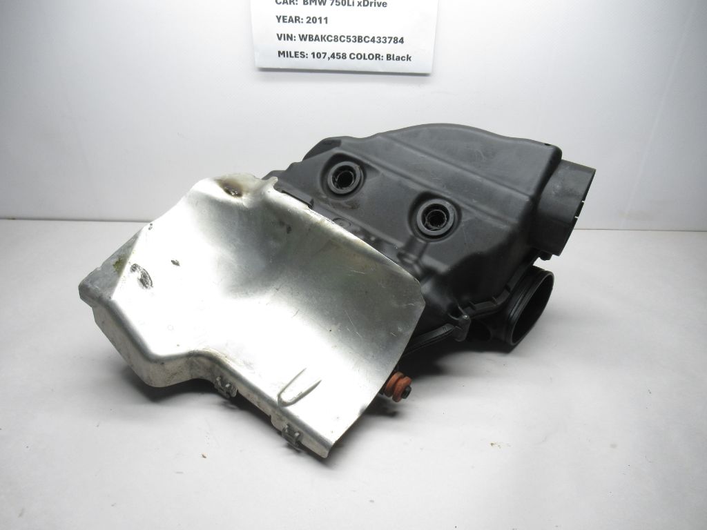 2011-2015 BMW 750Li xDrive AIR Filter Box Right 13717577466 OEM