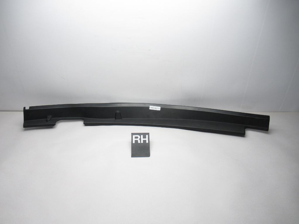 21-23 GMC Yukon Right Side Liftgate Inner Panel Access Hole Cover 84705367 OEM