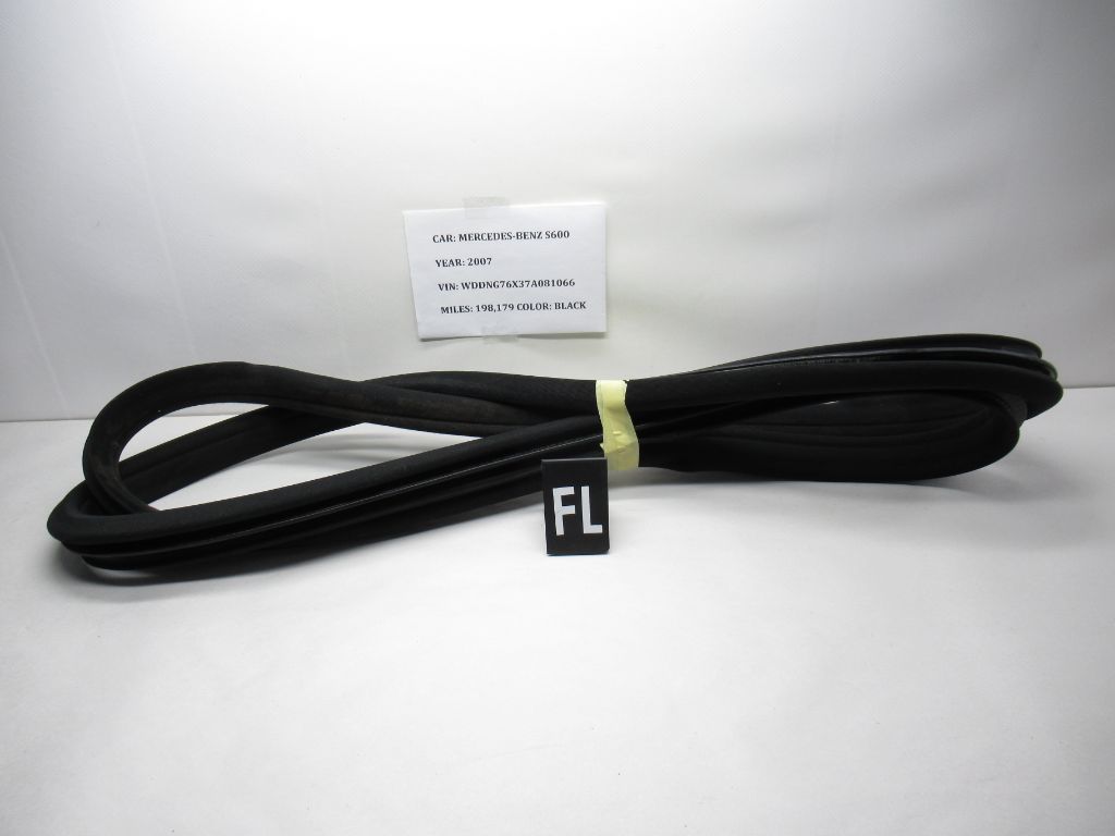 07-13 Mercedes-Benz S600 Front Left Door Body Weatherstrip Seal 2216970551 OEM