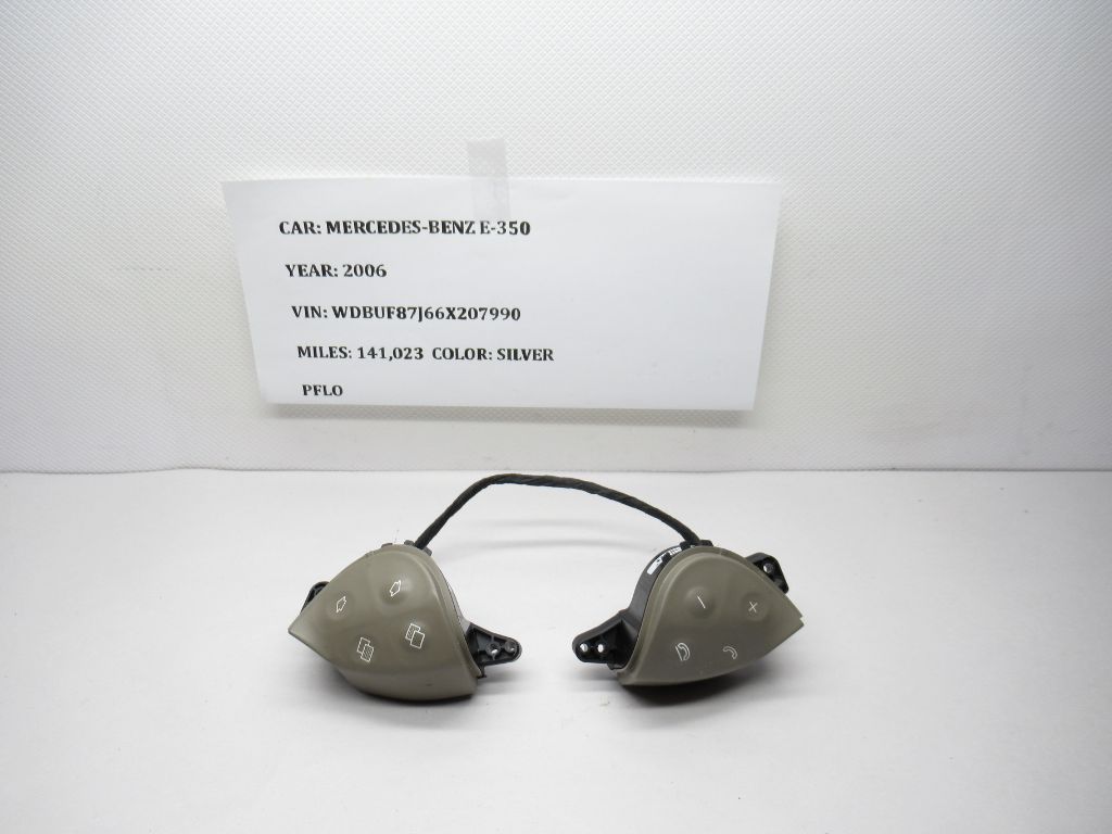 06-09 Mercedes-Benz E350 Steering Volume Phone Control Switches A2118213358 OEM