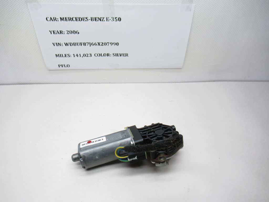 03-06 Mercedes W211 E320 E350 Front Left Power Seat Adjust Motor 0390203003 OEM