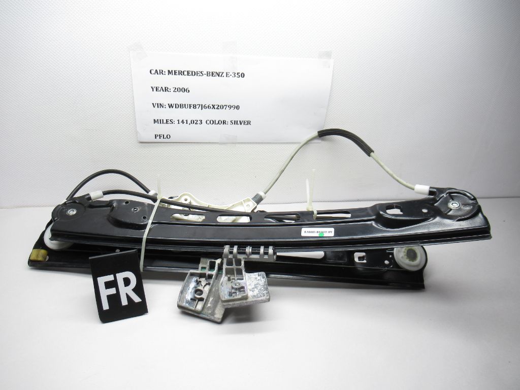 03-06 Mercedes E350 Front Right Door Window Regulator A2117200246 OEM