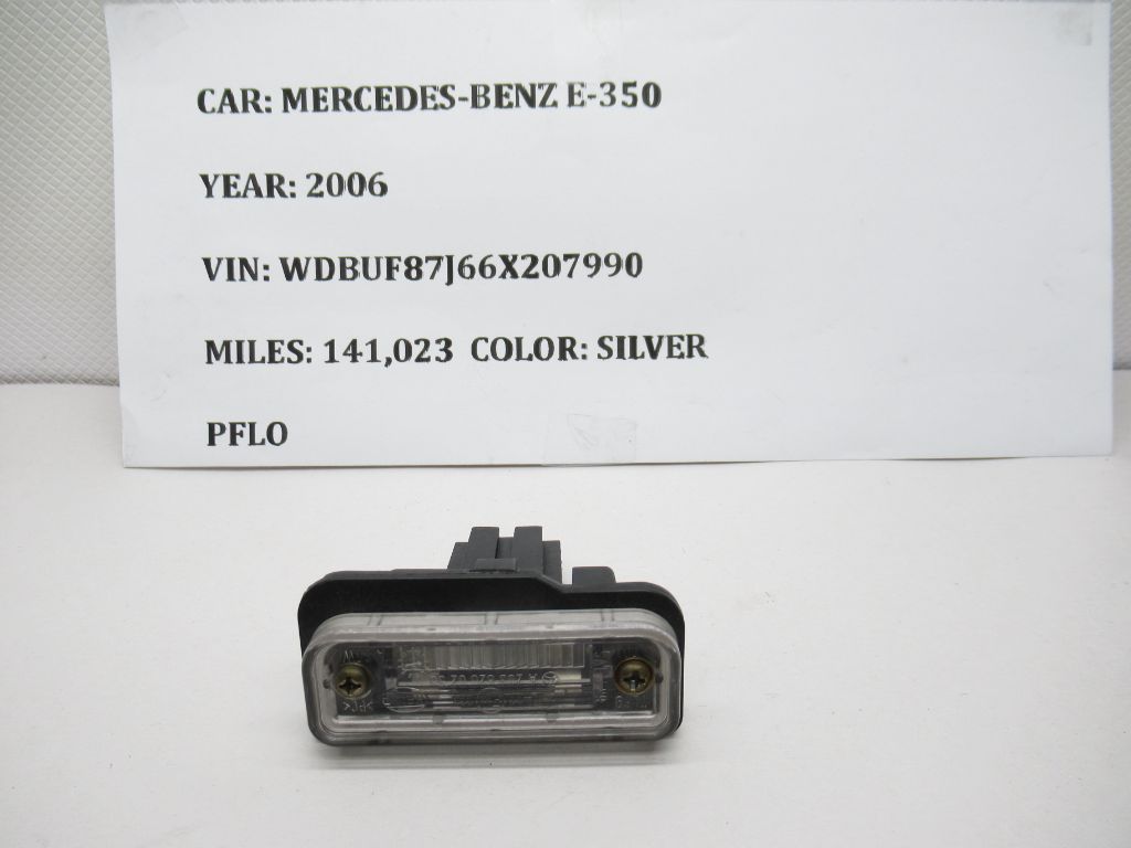 03-09 Mercedes Benz E-Class Trunk License Plate Light Lamp A2038200256 OEM