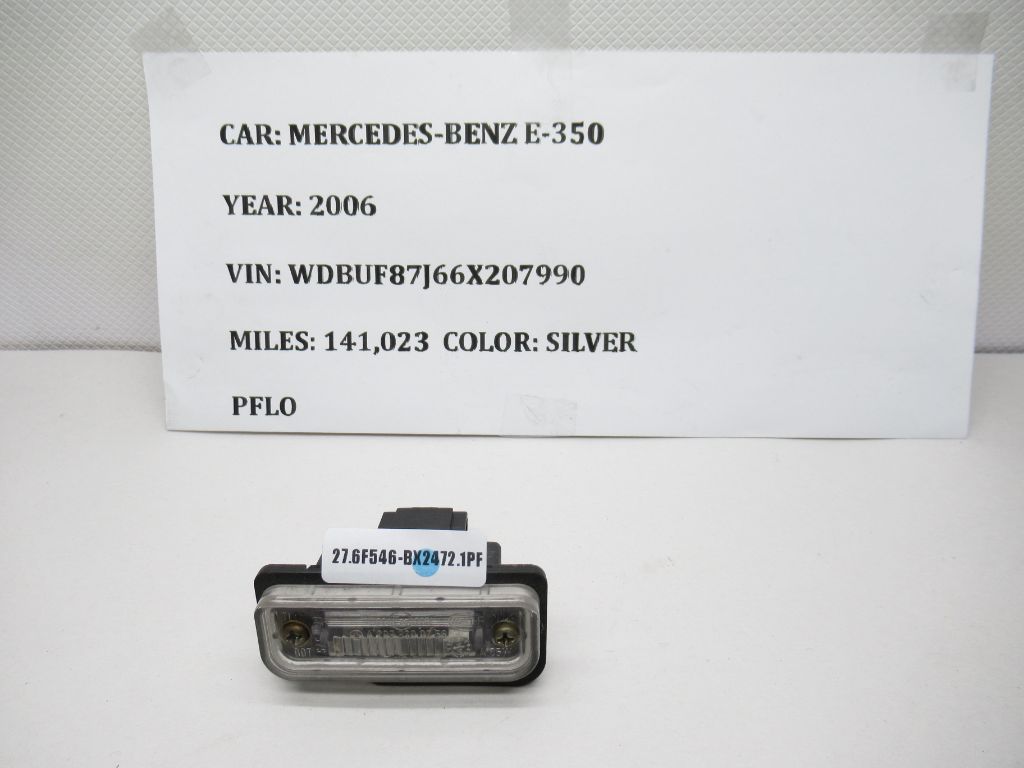 03-09 Mercedes Benz E-Class Trunk License Plate Light Lamp A2038200256 OEM