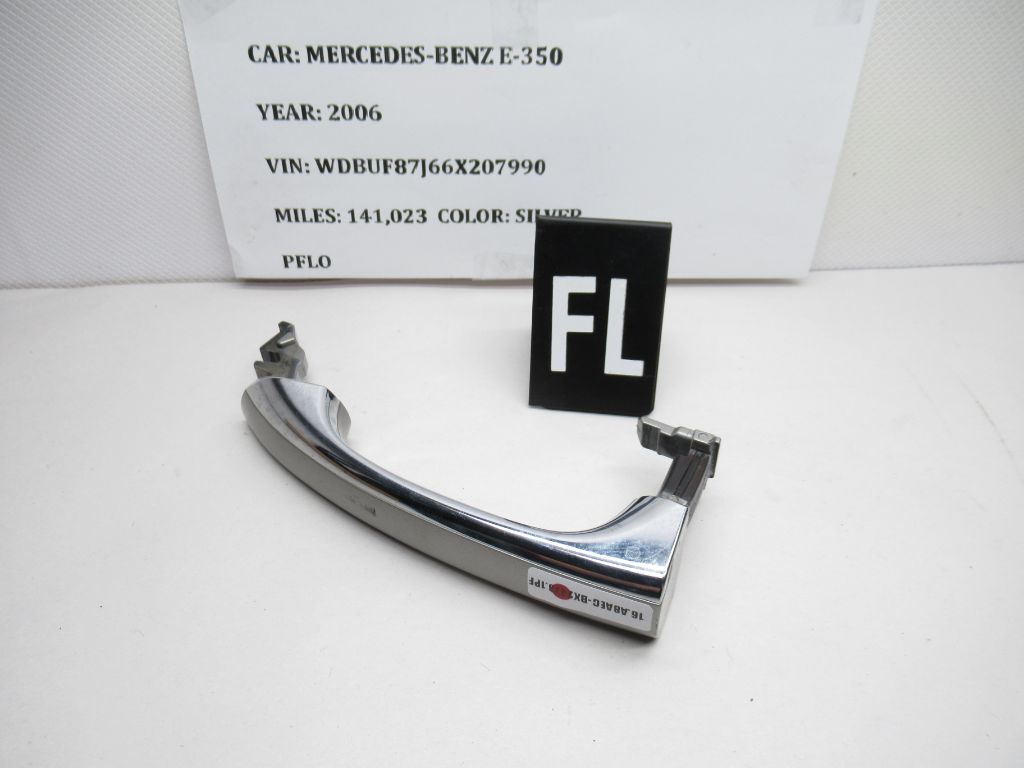 03-09 Mercedes W211 E320 E350 Front Left Exterior Door Handle 2117600770 OEM