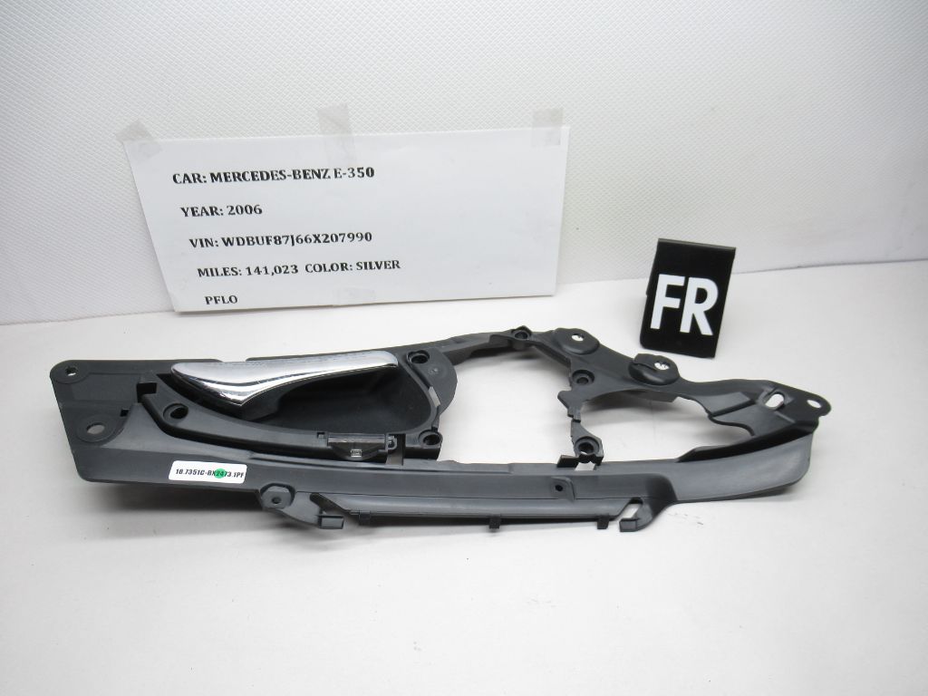 2006-2008 MERCEDES BENZ Front Right Interior Door Handle 501C0344-511-00 OEM