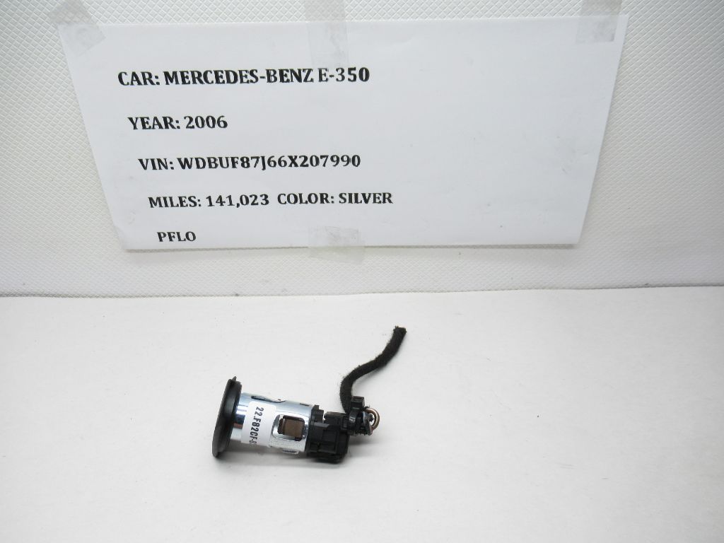 2006-2009 Mercedes E350  Power Outlet Cigarette Lighter Socket A0008204051 OEM