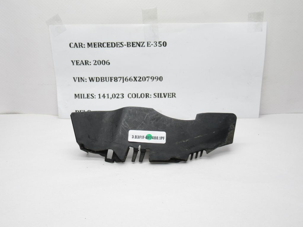 2006-2009 Mercedes-Benz E350 Hinge Cover A2118310544 OEM