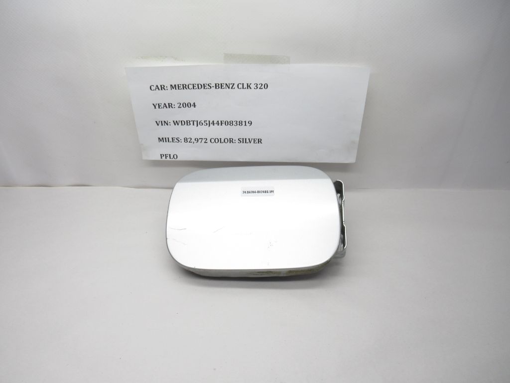 03 - 04 Mercedes-Benz CLK320 Fuel gas Filler Door Lid Cover A2095840439 OEM
