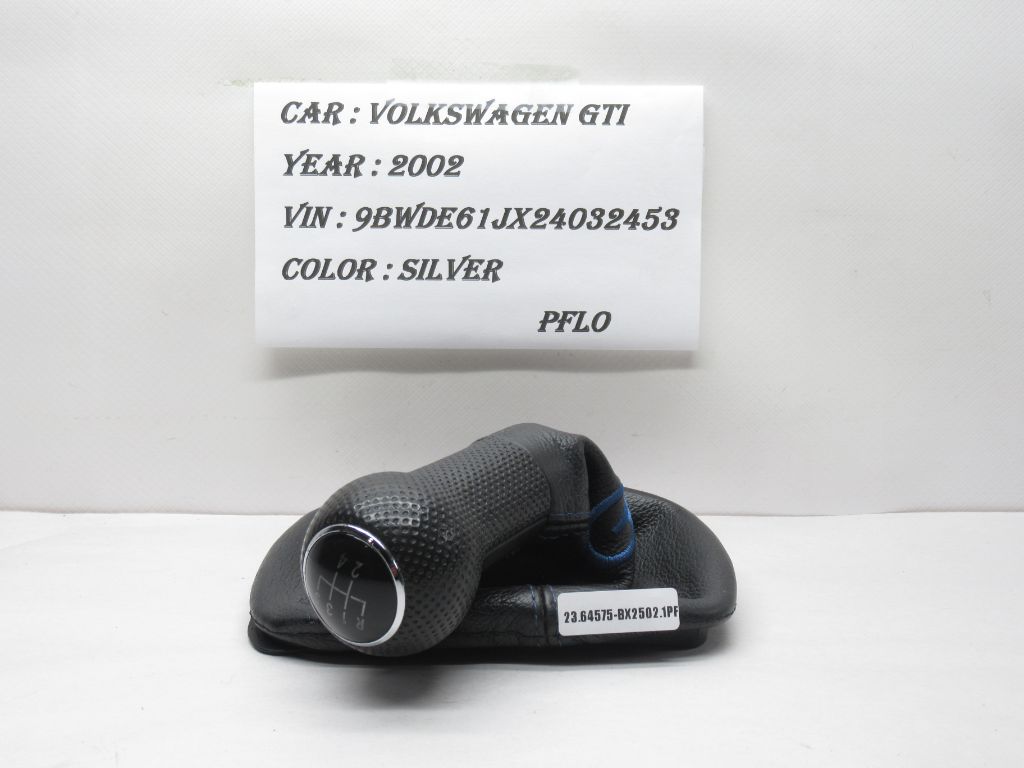 2006-2009 Volkswagen GTI Jetta Manual Shifter Knob 1J0711113F OEM