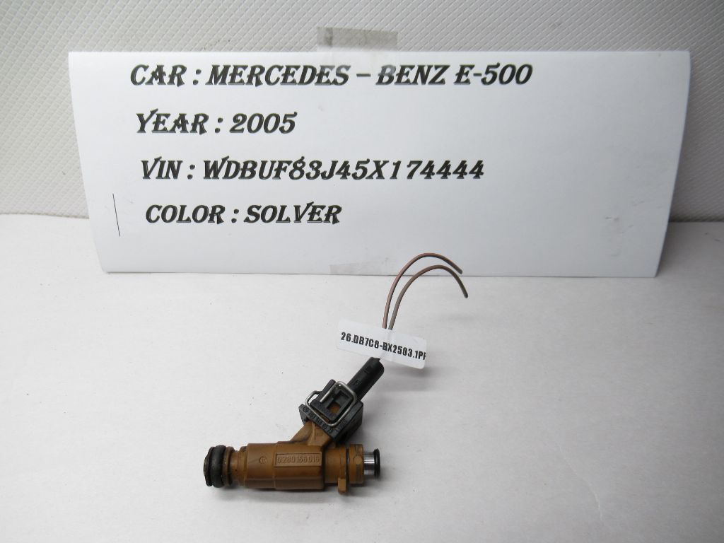 03-07 Mercedes E500 Bosch Fuel Injector A1130780249 OEM
