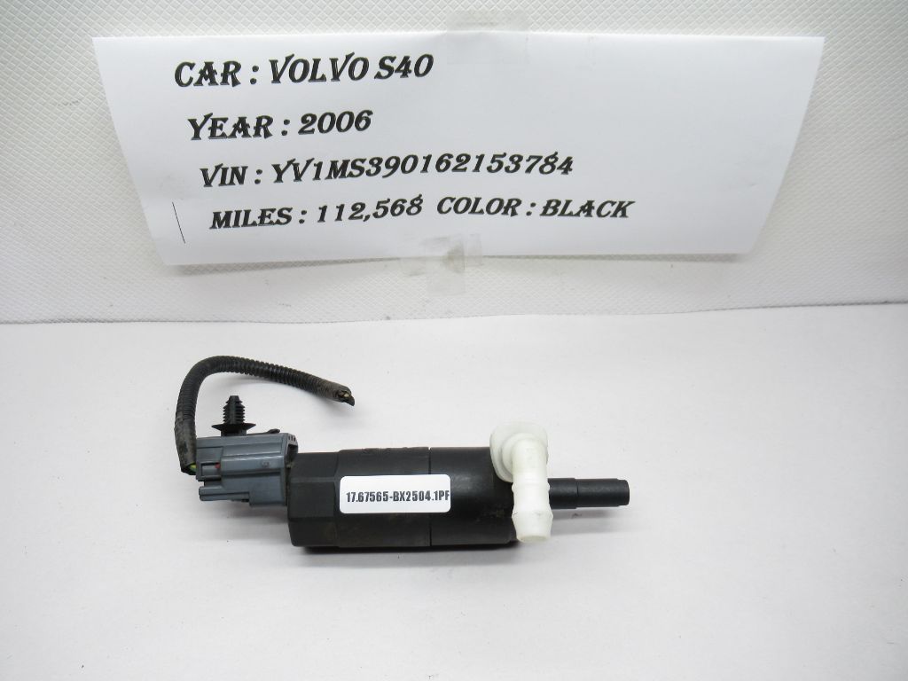 04-07 VOLVO S40 Reservoir Tank Windshield Washer Motor Pump 5W93 13K082 AA OEM