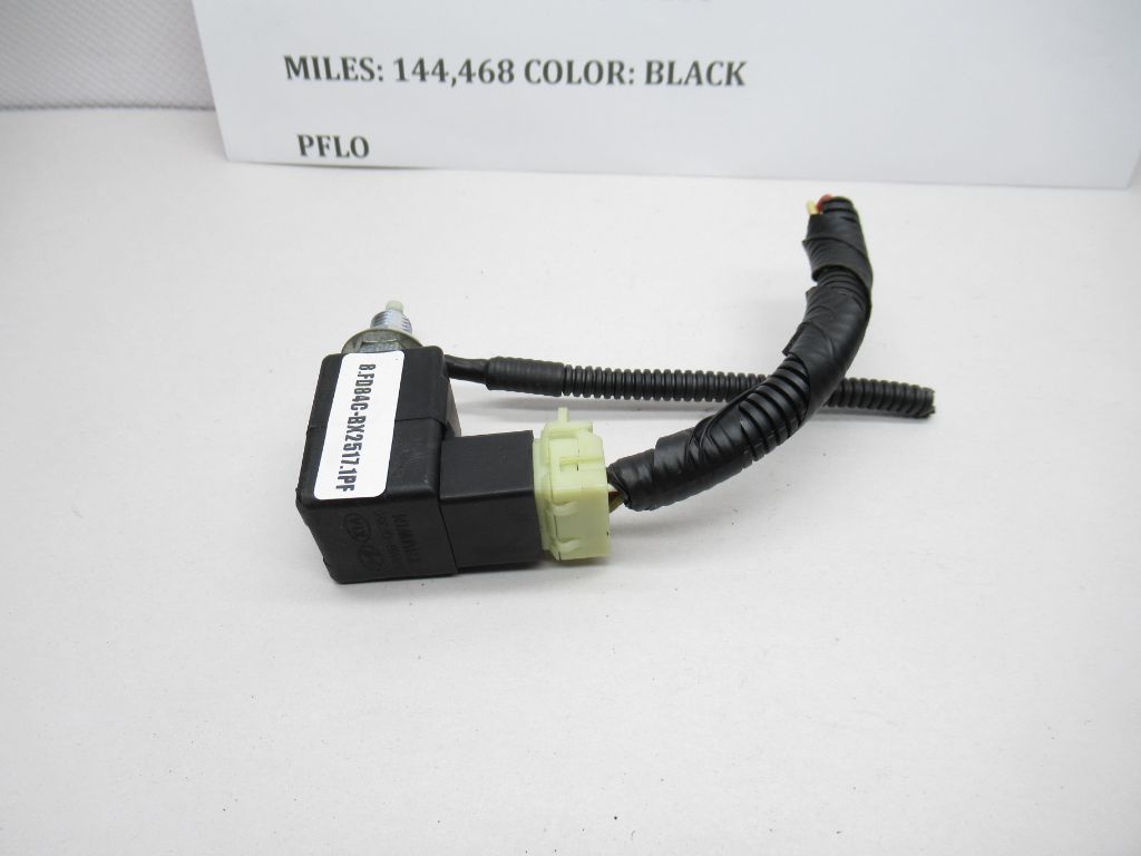 2009-2012 HYUNDAI ELANTRA Brake Pedal Switch 9381026RWBQQH OEM