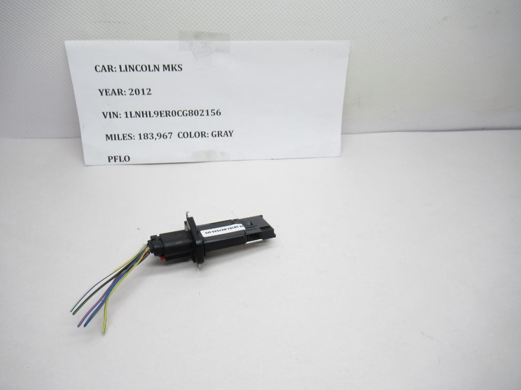 2007-2010 Ford Lincoln MKS Mass AirFlow Sensor Meter 3L3A-12B579-BA OEM