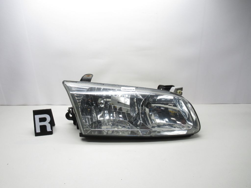 2000-2001 Toyota Camry Front Right Headlight 81110-06050 OEM