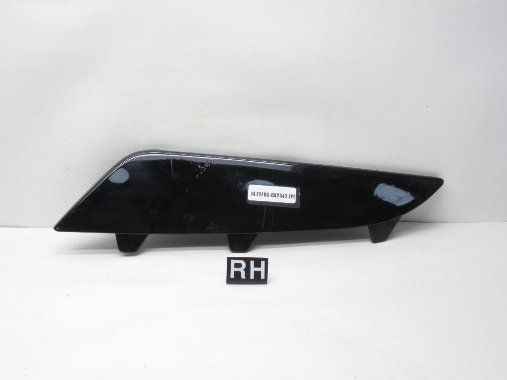 2021-2024 Kia K5 Rear Bumper Insert Right Side 86698-L3300 OEM