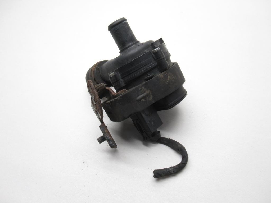 03-06 Mercedes W211 E320 E350 ML320 Auxiliary Water Pump Heater A2118350028 OEM