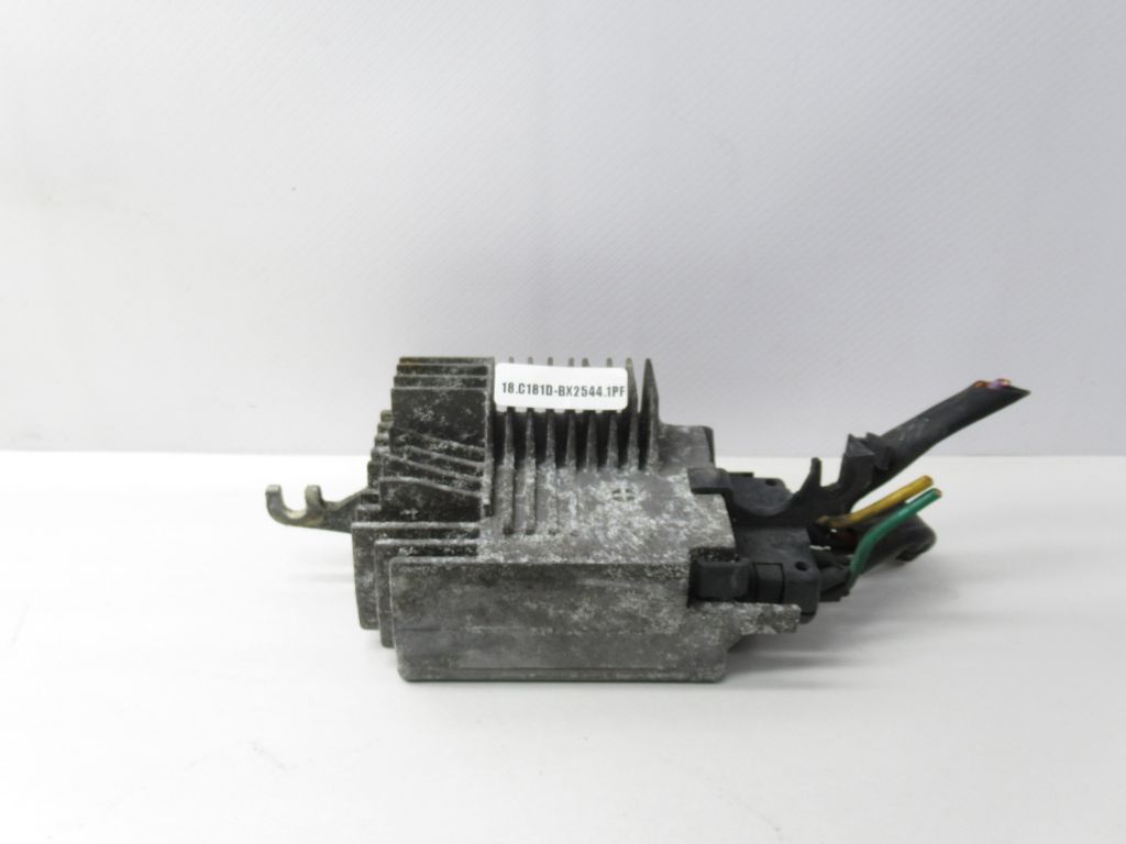 2002-2005 Audi A4 Cooling Fan Control Module 8E0959501D OEM