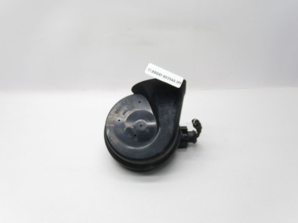 2005 - 2009 Audi A4 Horn Signal A28-657625 OEM