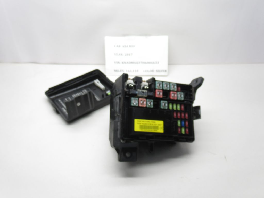 2016 - 2017 Kia Rio Fuse Box Relay Module 912791W090 OEM