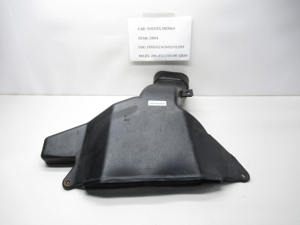 2004 - 2006 TOYOTA SIENNA Air Intake Duct Tube Inlet 17752-AA020 OEM