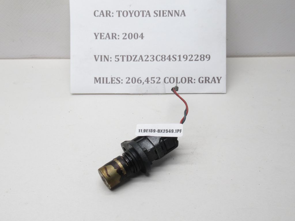 2004 - 2006 TOYOTA SIENNA Engine Cam Position Sensor 90919-05024 OEM