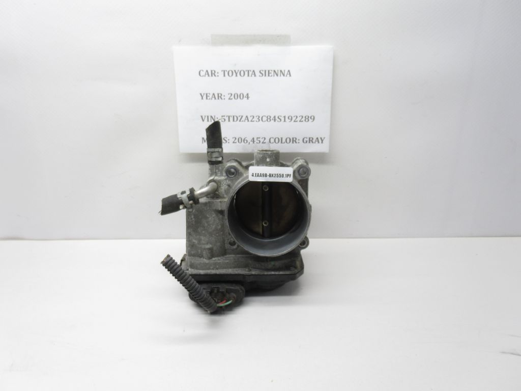 2004-2010 Toyota Sienna Throttle Body  Assembly 22030-0A020 OEM