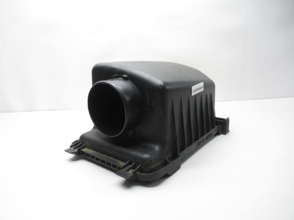 2012-2017 Kia Rio Upper Air Intake Cleaner Box Top Cover 28110-1W170 OEM