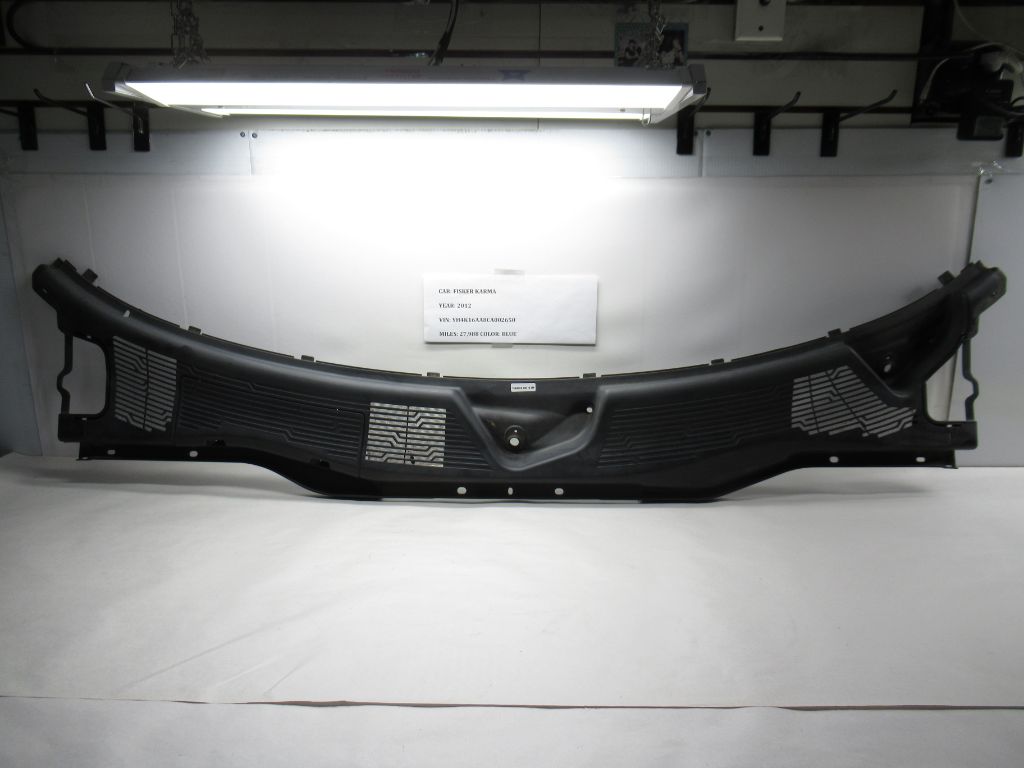 11-12 FISKER KARMA Windshield Wiper Cover Panel C131178601000 OEM