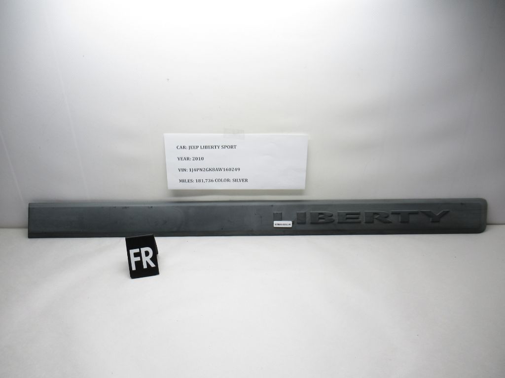 2008-2012 Jeep Liberty Front Right Door Molding Panel 5KG82TRMAA OEM