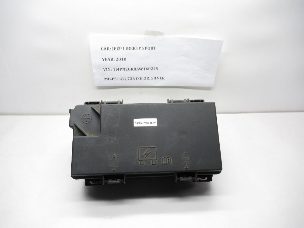 2010 Jeep Liberty TIPM Integrated Power Module Fuse Box 04692304AG OEM
