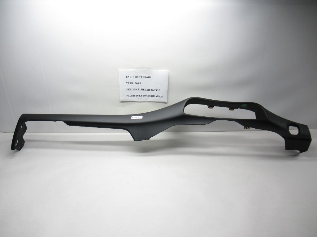 2018-2021 GMC Terrain Right Dashboard Panel Cover Bezel 23462947 (damaged) OEM