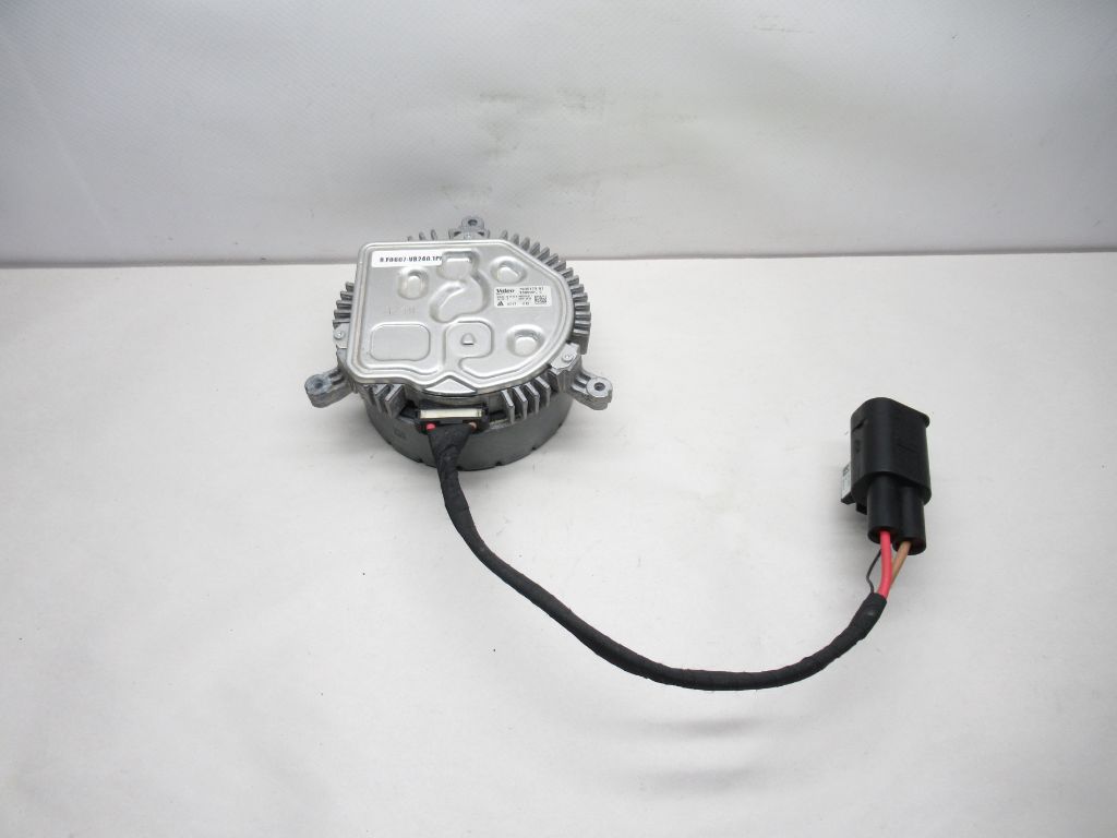 2016-2023 BMW 5 Series G30 / G31 Radiator Cooling Fan Motor 7935173 OEM