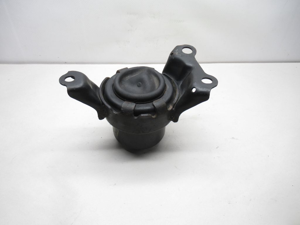 2016-2020 Honda HRV Engine Frame Motor Support Mount 50822T9A013 OEM