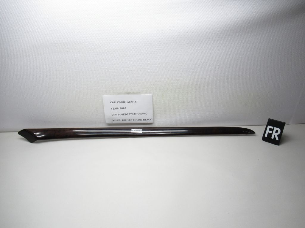 06-11 Cadillac DTS Front Right Door Interior Wood Trim Molding L0034762AA OEM