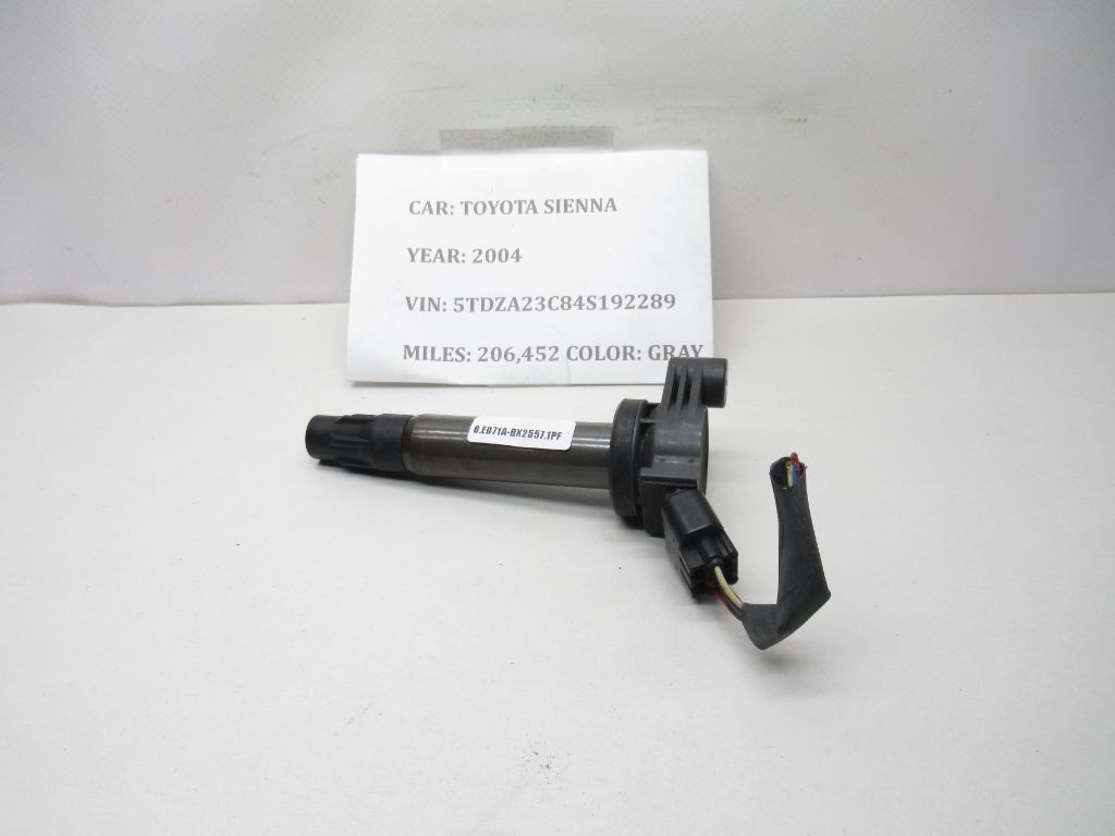 2004-2006 Toyota Sienna Ignitor Coil 90080-19025 OEM