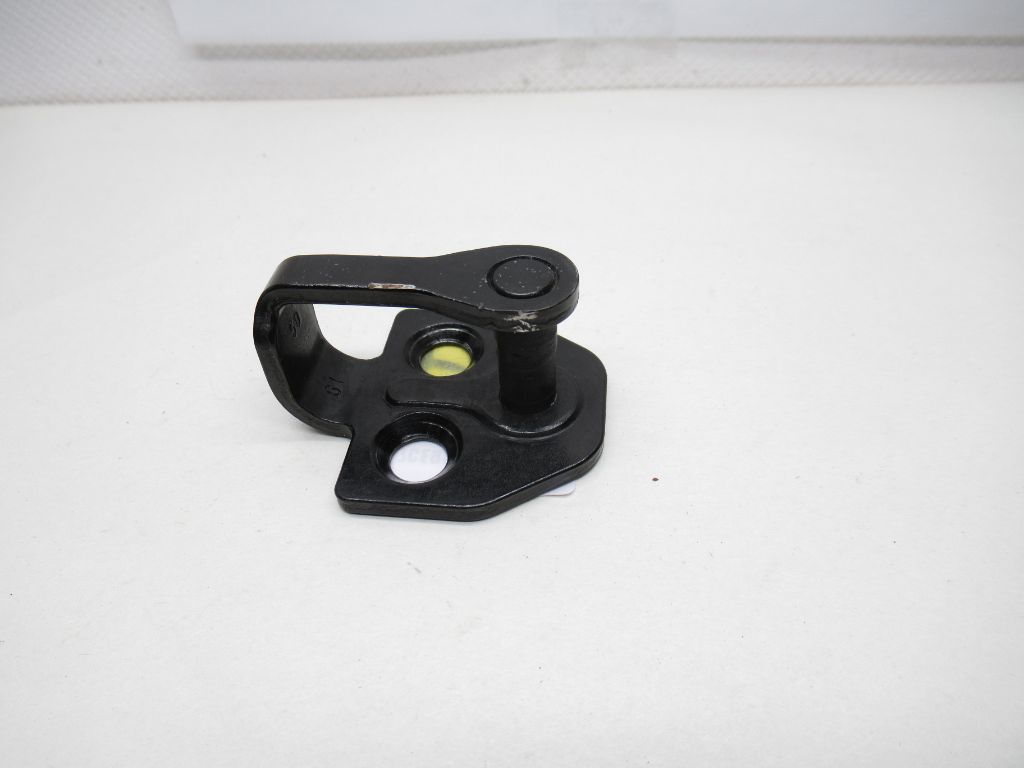 2002-2008 Jaguar X-Type Front Left  Door Striker 21090040 OEM