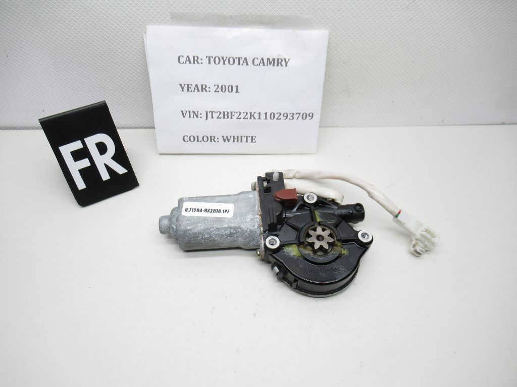 1992-2001 Toyota Camry Front Right Power Window Regulator 85710-33050 OEM