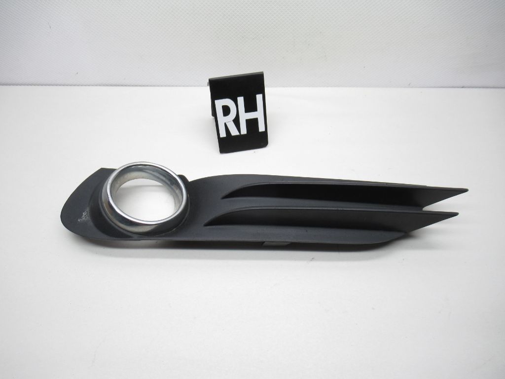 2011-2016 Chrysler Town Country RH Side Fog Light Cover 68100706AA OEM