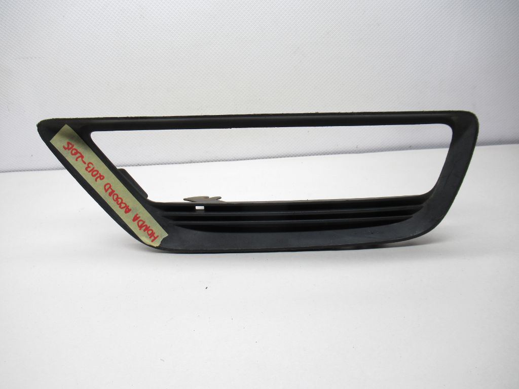 2013-2015 Fog Light Garnish Bezel Driver Side Honda Accord Sedan 71112T2AA10 OEM