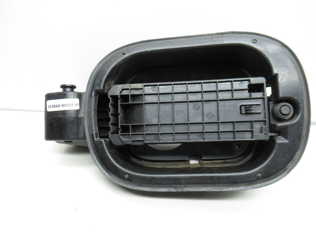 2019-2021 Hyundai Tucson Gas Tank Fuel Filler Door Lid & Housing 81595-D3500 OEM