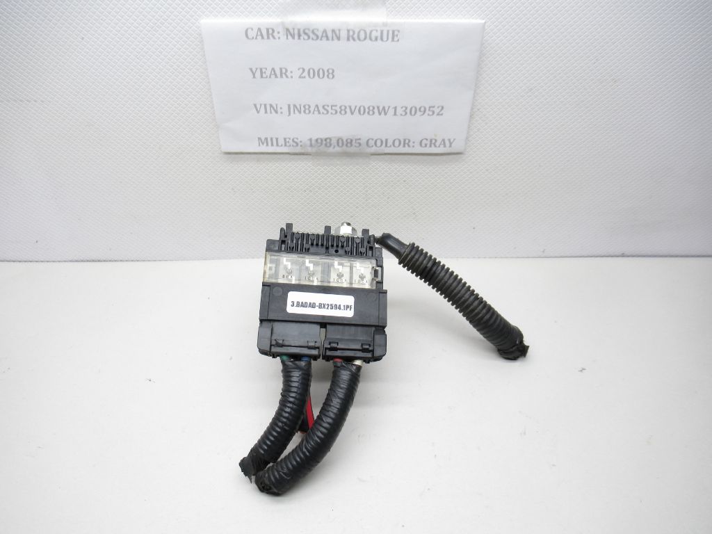 &2008-2013 Nissan Rogue Battery Fuse Relay  2438079912 OEM