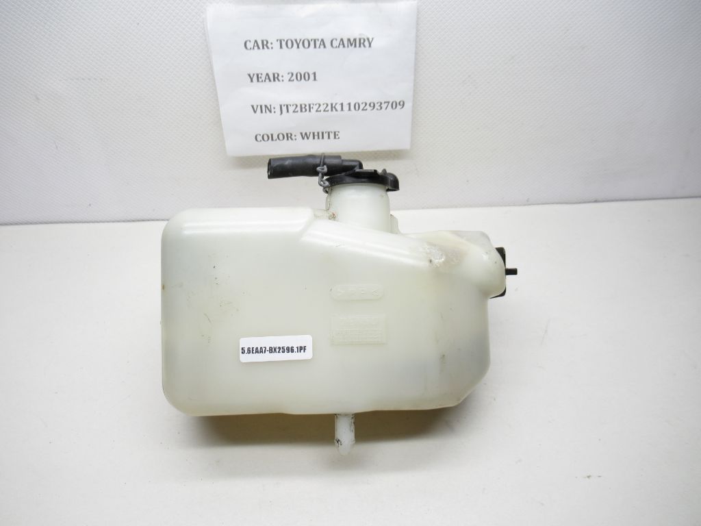 2000 - 2001 Toyota Camry  Coolant Reservoir 16470-20040 OEM