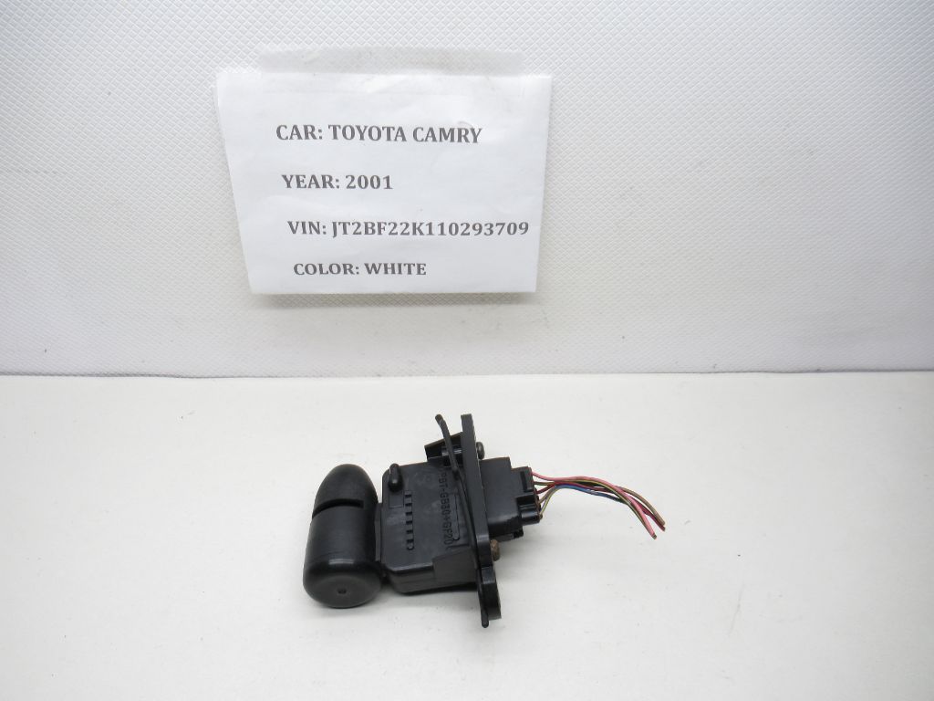 2000-2001 Toyota Camry MAF Mass Air Flow Meter Sensor 22204-20010 OEM