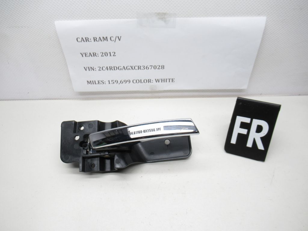 2013-2017 Dodge Grand Caravan Front Right Interior Door Handle 68066552AA OEM