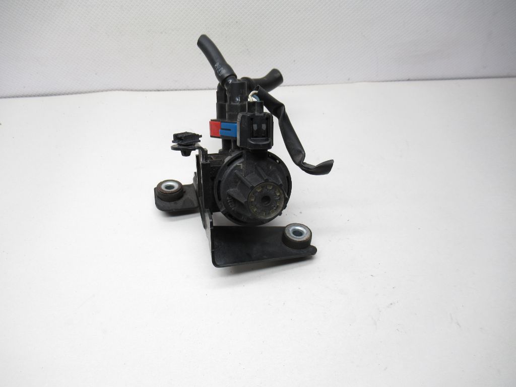 2009 - 2012 Ford Flex Vapor Purge Solenoid 7U5A9G641DA OEM