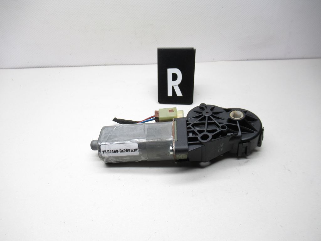 2006-2007 BMW 530Xi 530I Front Right Seat Recline Motor 8316666 OEM