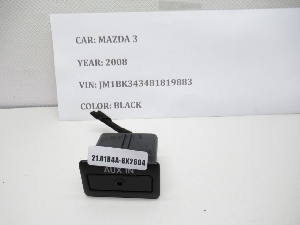 2007-2009 Mazda 3 Auxiliary Jack Input Port Adapter Socket TD1166DFX OEM